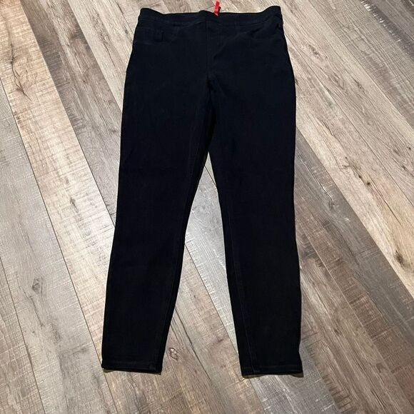 Spanx Black High Rise Jeggings
Size L - Picture 1 of 8
